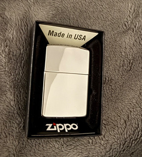 Zippo Sturmfeuerzeug Chrom Armor (für Benzineinsätze nicht für Gaseinsätze)