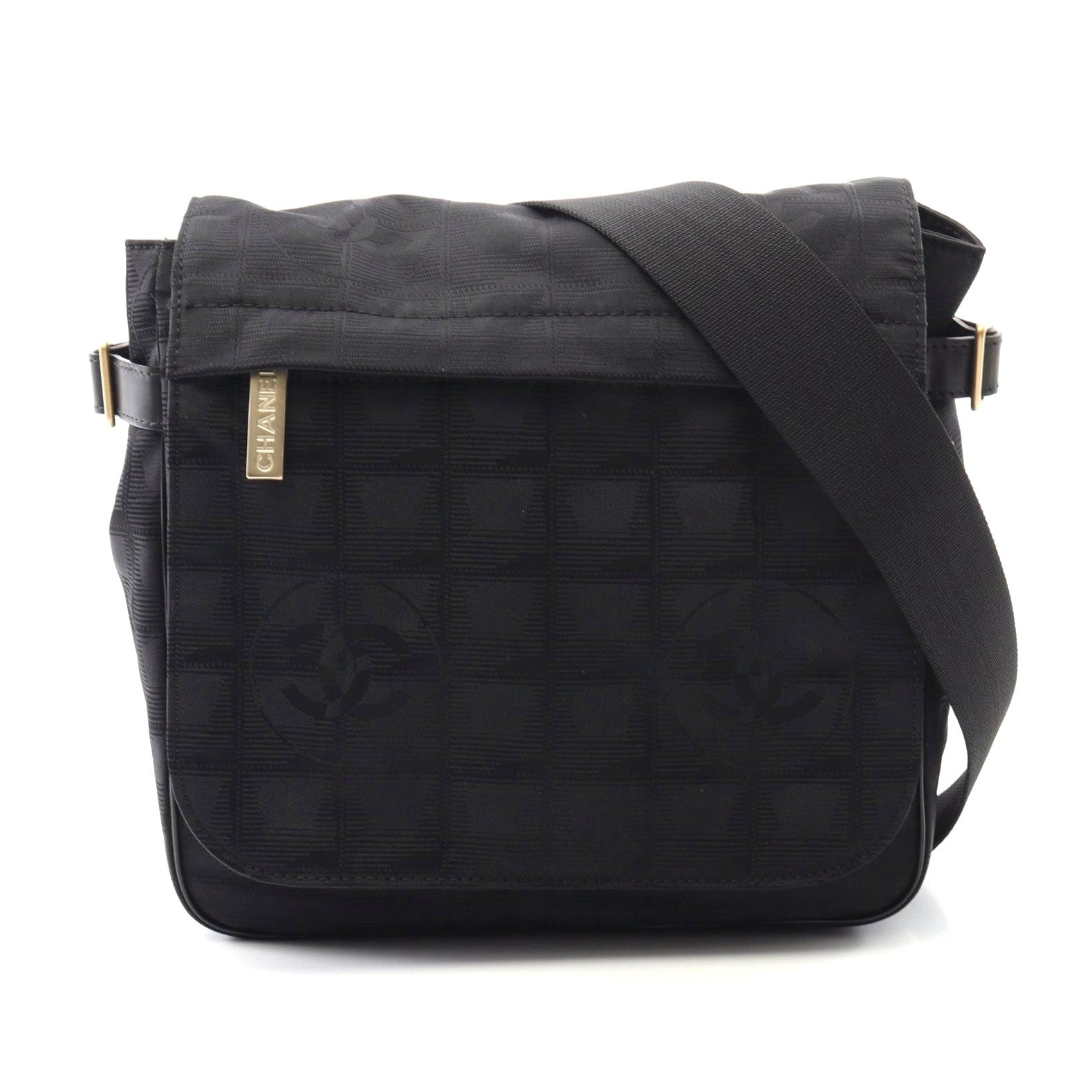 Chanel Black Nylon Canvas Shoulder Bag for Women One Size 541561