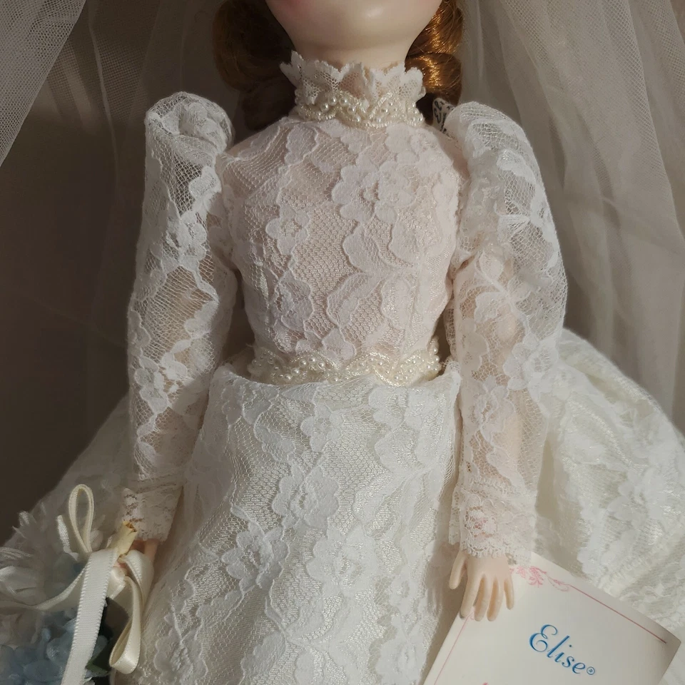 Madame Alexander 17” ELISE BRIDE #1685 Cabello castaño rojizo ojos marrones con etiqueta y caja Foto 3 de 4