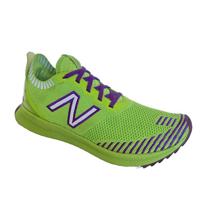 Chaussures de baseball et de balle molle de New Balance
