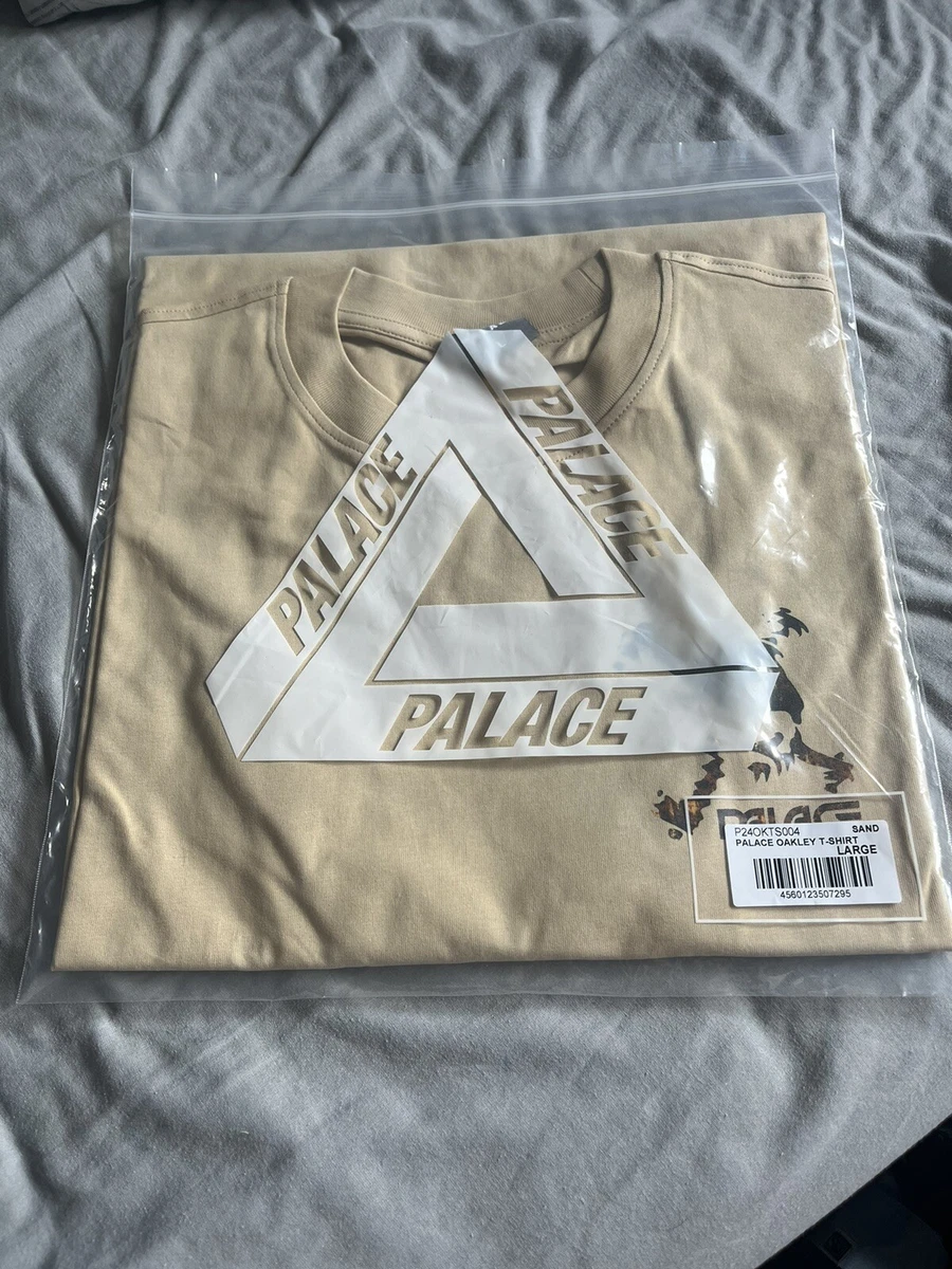 PALACE SKATEBOARDS OAKLEY T-SHIRT SAND SIZE LARGE BRAND NEW