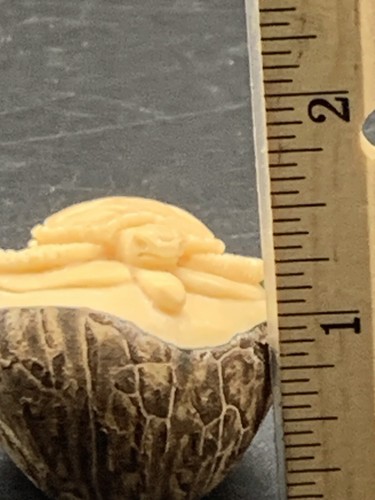 Vintage Hand Carved Tagua Nut Of Turtle Sitting on Lilly Pad - Picture 9 of 10