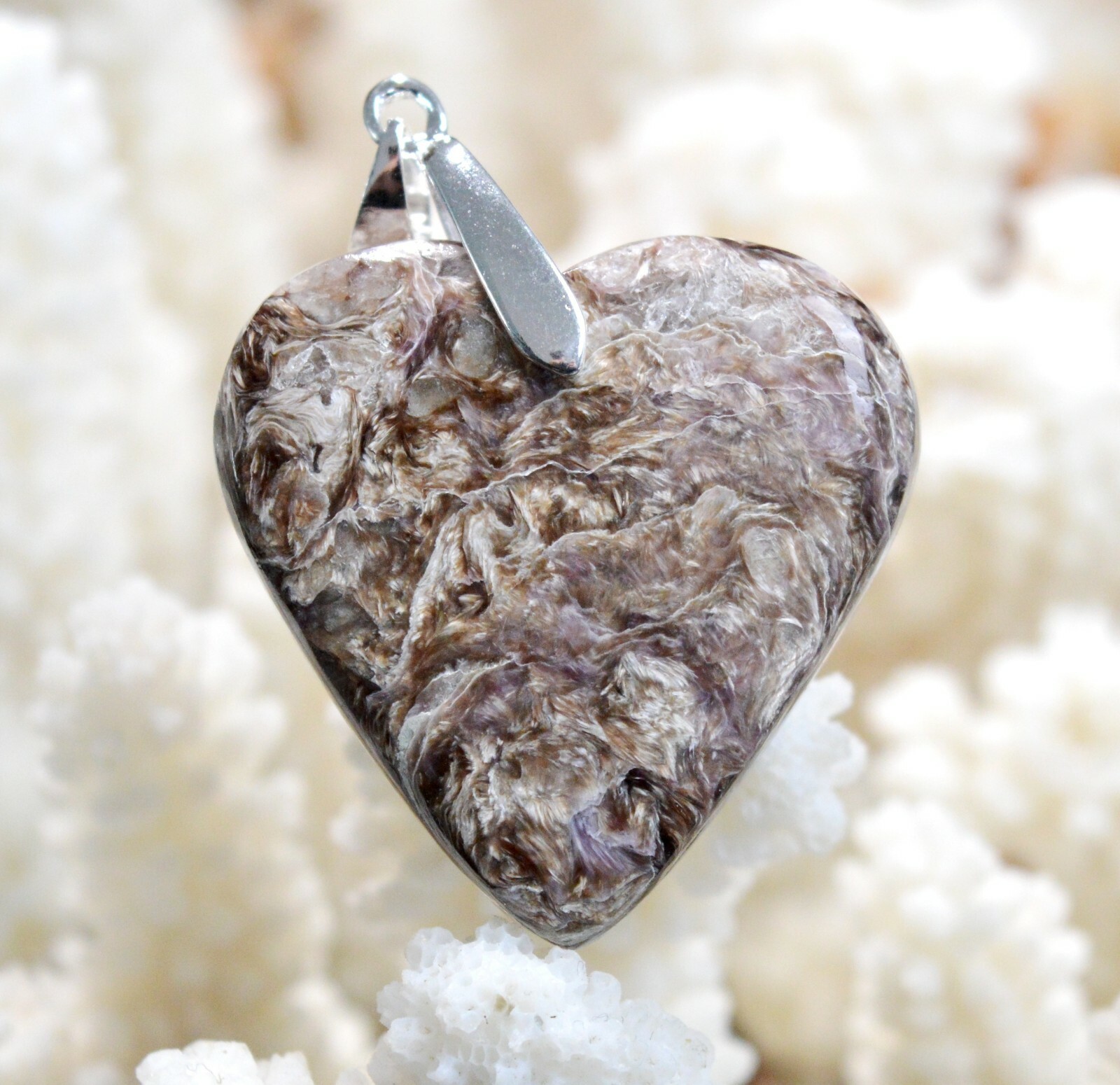 Pendentif Charoite 84 carats - Bijou cabochon en pierre naturelle de Russie CH35