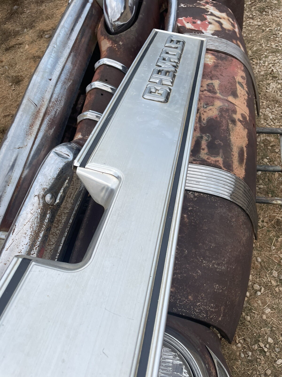 19811987 CHEVY SILVERADO Tailgate Band Truck Tail Gate Molding Trim