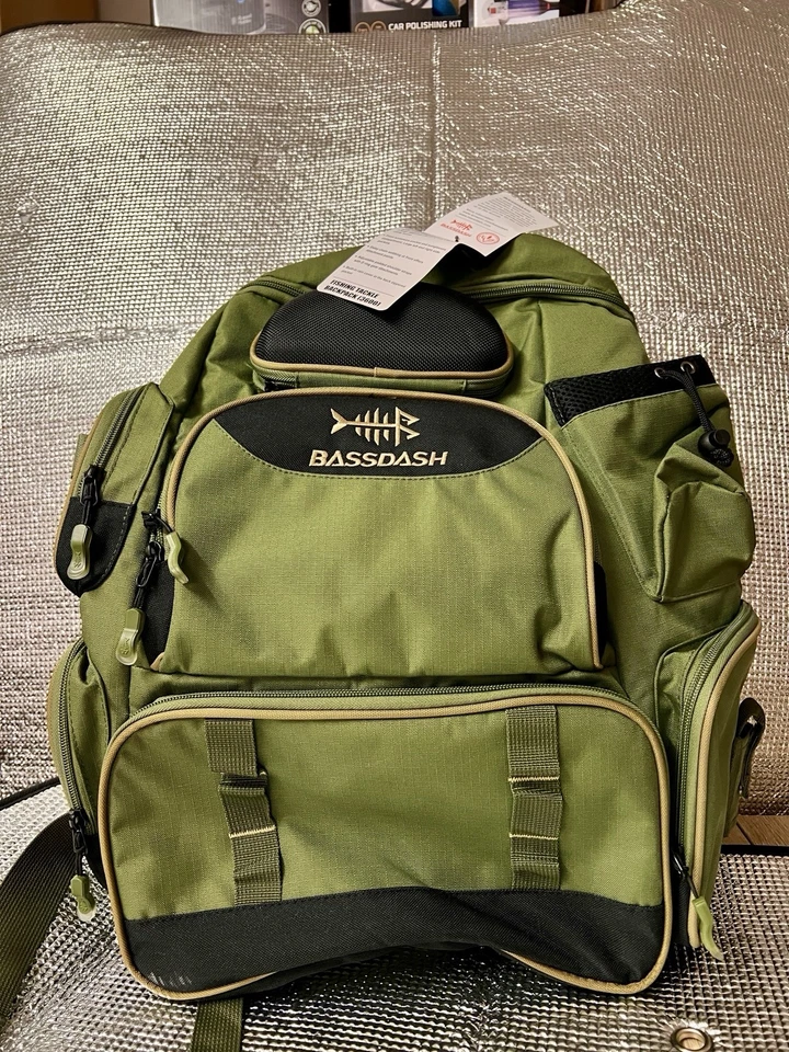 Bassdash Angelrucksack wasserabweisend leicht taktische Tasche Angelkoffer - NEU