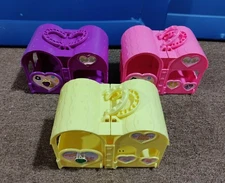 Vintage Tara Toys Play Horse Stable Barn Toy Lot