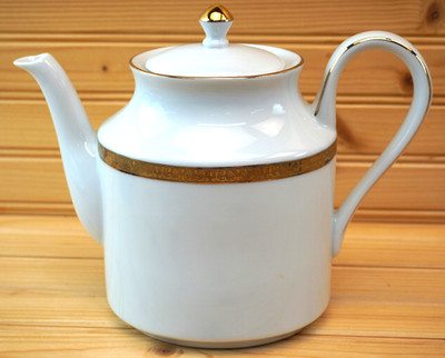 Royal Gallery Gold Buffet Coffee Pot, 6 1/8'', plus Lid  (S7)