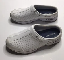 Easy Spirit Travelport 67 Mules Shoes Size 6 Wide White used