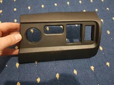 TOYOTA COROLLA VERSO AR10 STOP START BUTTON SWITCH PANEL TRIM COVER SURROUND