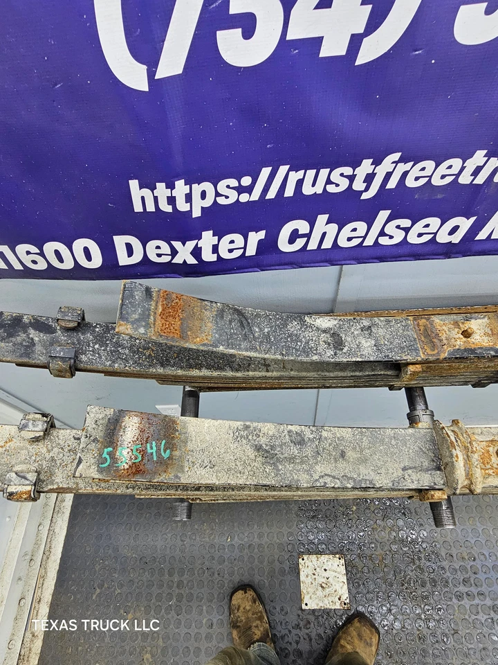 Muelles de hoja traseros Ford F250 F350 Super Duty 2011-2016 con sobrecargas superiores dobles  Foto 4 de 4