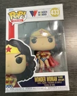 Funko Pop! Wonder Woman Classic With Cape 433 DC Comics