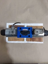 Bosch Rexroth Control Valve #R900590049