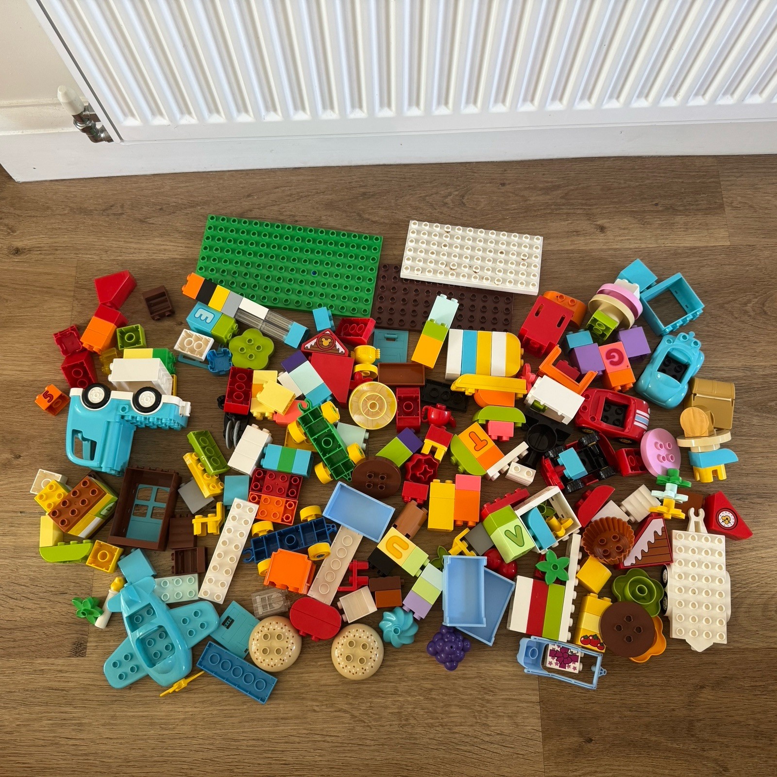 Large LEGO DUPLO Bundle – Mixed Bricks, Figures, Vehicles– Job Lot