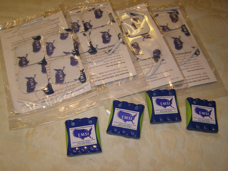 New Sealed EMSI 1.5x1.5 Electrical tens Stimulation Electrodes / Battery x4 lot