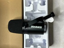 Shure MV7X Mic Podcast Kit for Podcasting Home Recording Gaming XLR Output