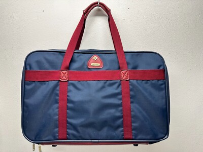 Samsonite Travel Tote Carry on Bag 21x13x8 inches. Carry on tote with zipper clo