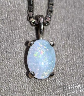10K Gold Opal pendant necklace with 925 Silver gilding chain 