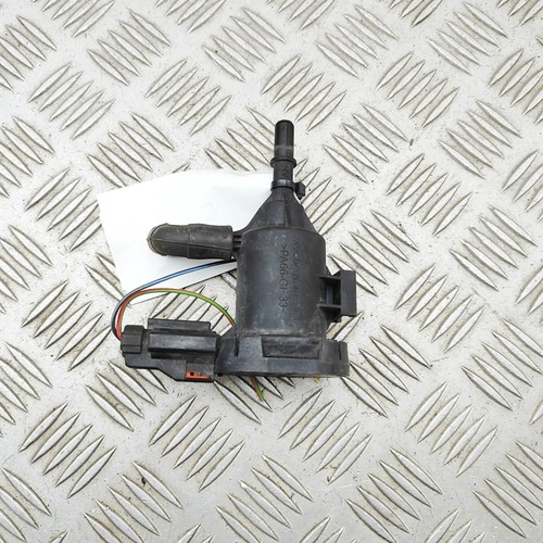 MERCEDES-BENZ A W176 Dampfkanister-Entlüftungsventil A0014760532 2013 32935217