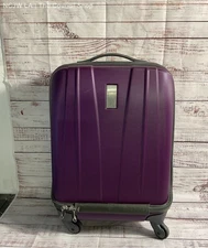Delsey Helium Shadow 2.0 Spinner International Carry-On Luggage 20"