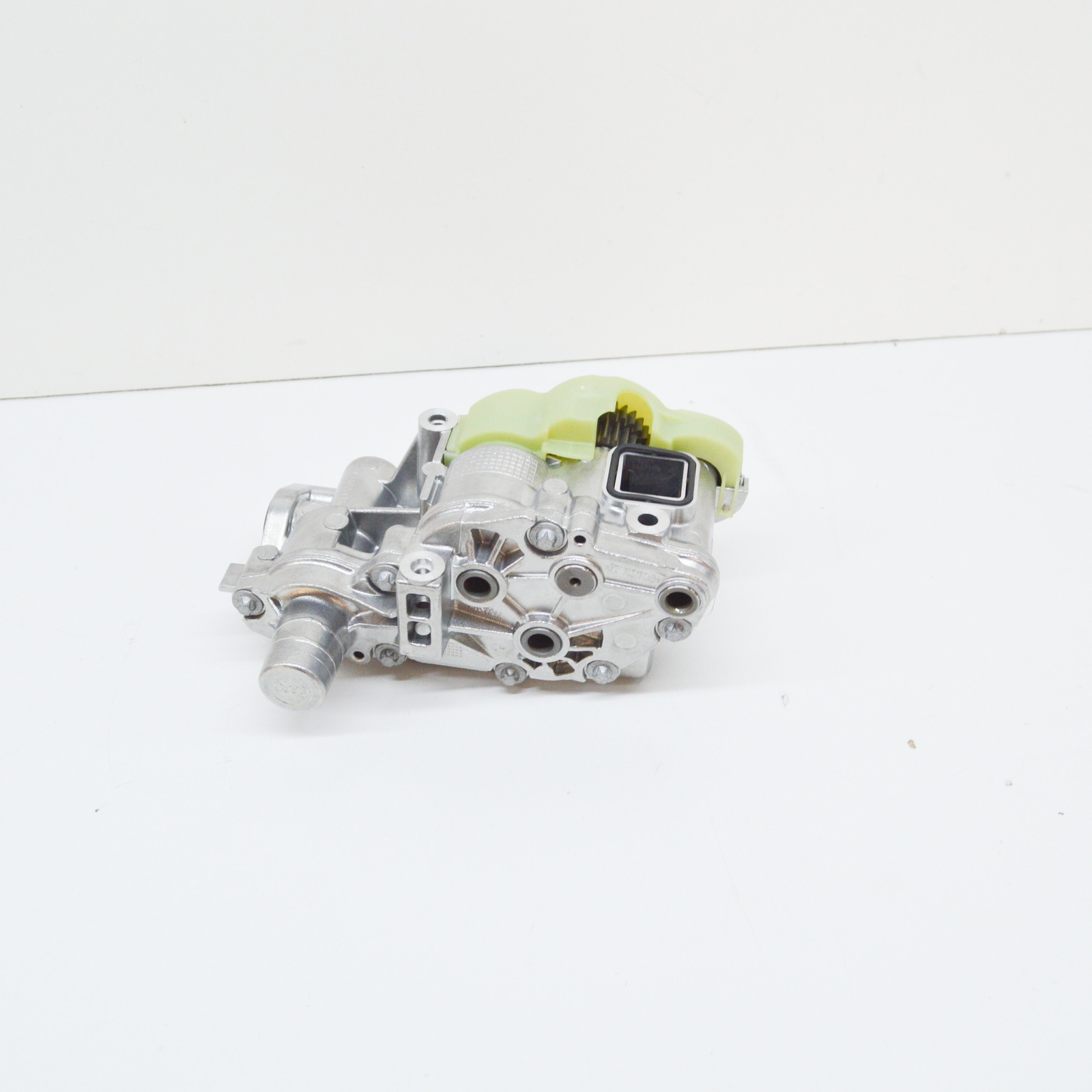 AUDI Q7 4L Engine Oil Pump 079115103S NEW GENUINE eBay
