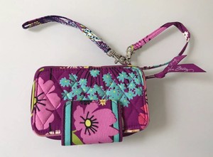 vera bradley wristlet with id window