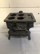Vintage Mini CRESENT Cast Iron Salesman Sample Cook Stove Replica INCOMPLETE