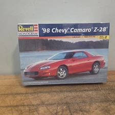 1/25 CHEVY CAMARO Z-28 '98 -  REVELL 2538 Sealed 