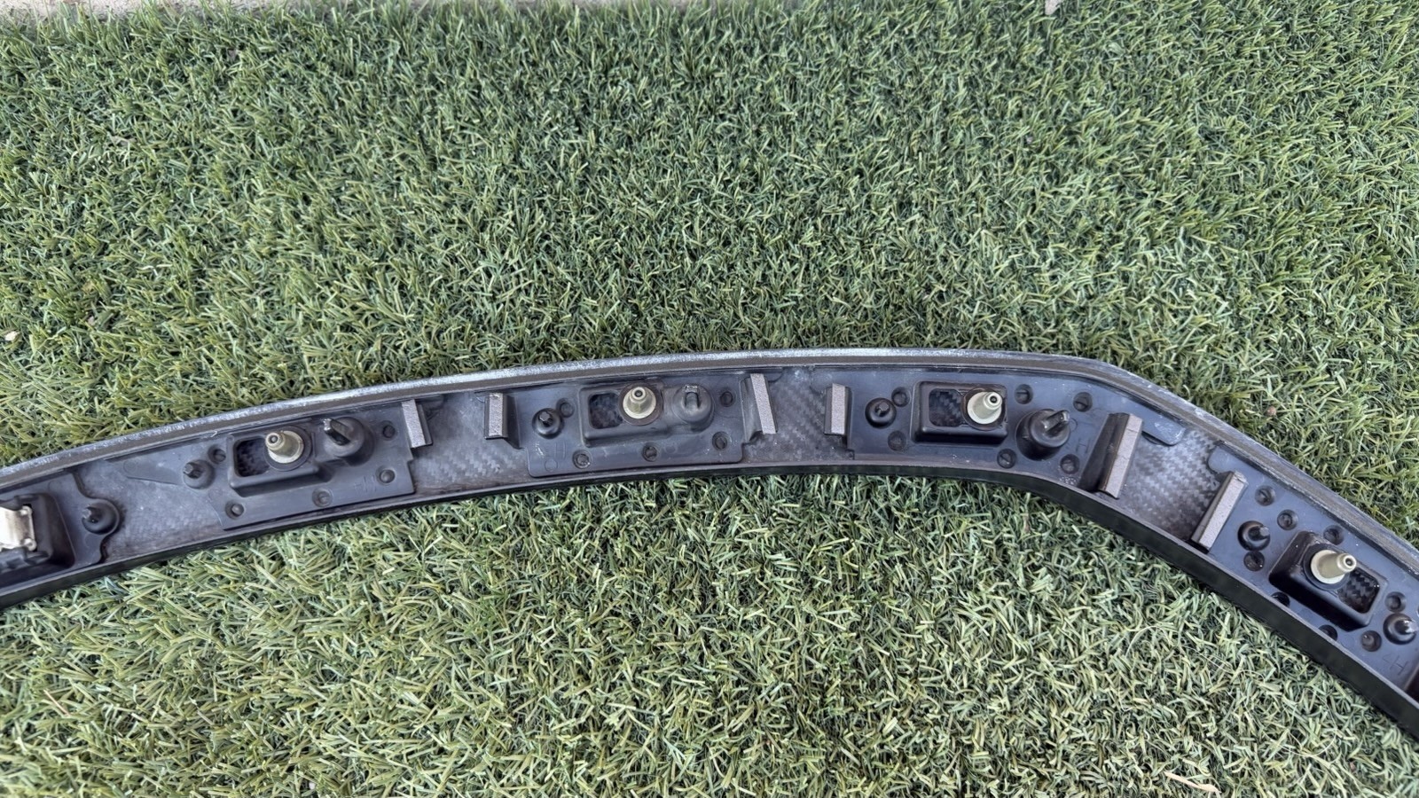 Lamborghini Urus Front Right Fender Carbon Fiber Wheel Arch Cover 4ML853718A OEM