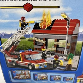 Lego City FIRE EMERGENCY 60003 Factory Sealed 2013 Retired 301 Pieces See Desc