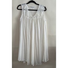 Vintage Miss Elaine White Lace Nightgown Antron Nylon Silk Essence Large 22926