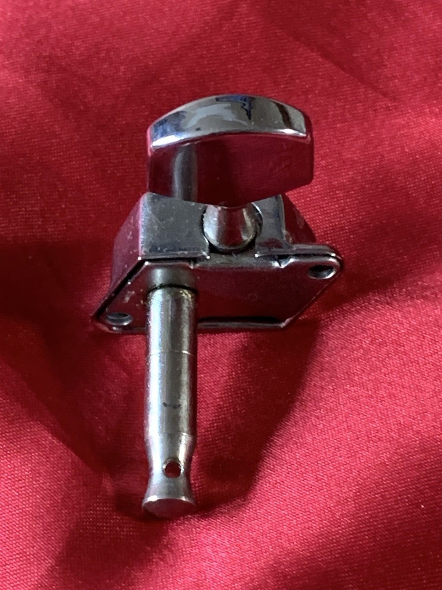 1980s FENDER Squier II Stratocaster Guitar Tuner (1) Korea MIK E9 1980s FENDER Squier II Stratocaster Guitar Tuner (1) Korea MIK E9