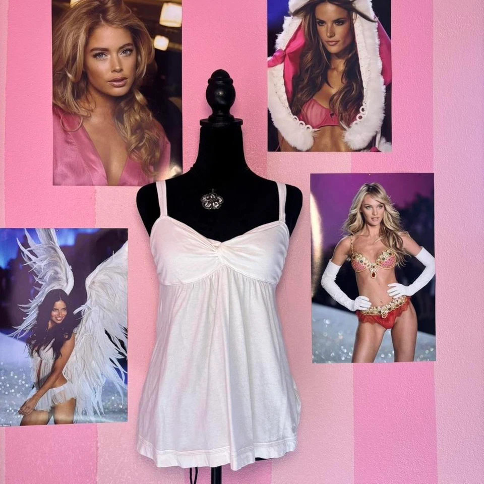 Babydoll branca Abercrombie&Fitch vintage dos anos 2000 tamanho M - Imagem 2 de 4