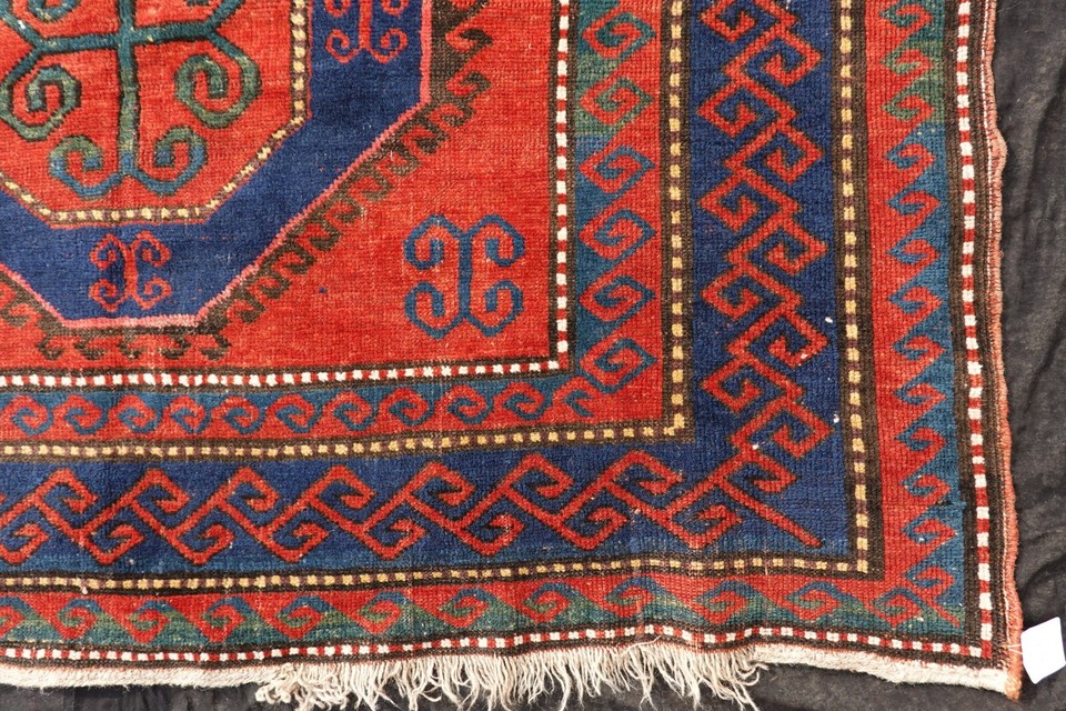 antique tapis caucasien Kazak Karapchof Karachov Caucasian rug abrash