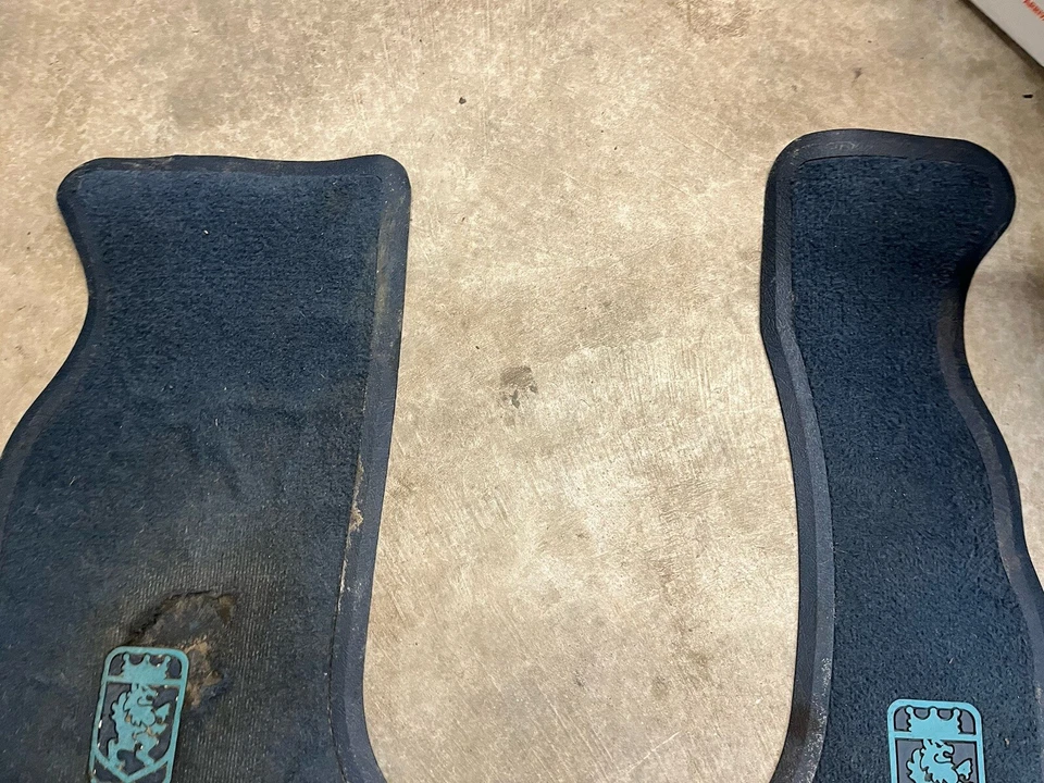 Juego de alfombrillas vintage 81-91 Ford Econoline Van azul 1981-1991 plasticolor Foto 3 de 4