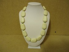 Designer Fashiion Necklace 17-20in L Beaded/Strand Female Adult Yellows/Greens