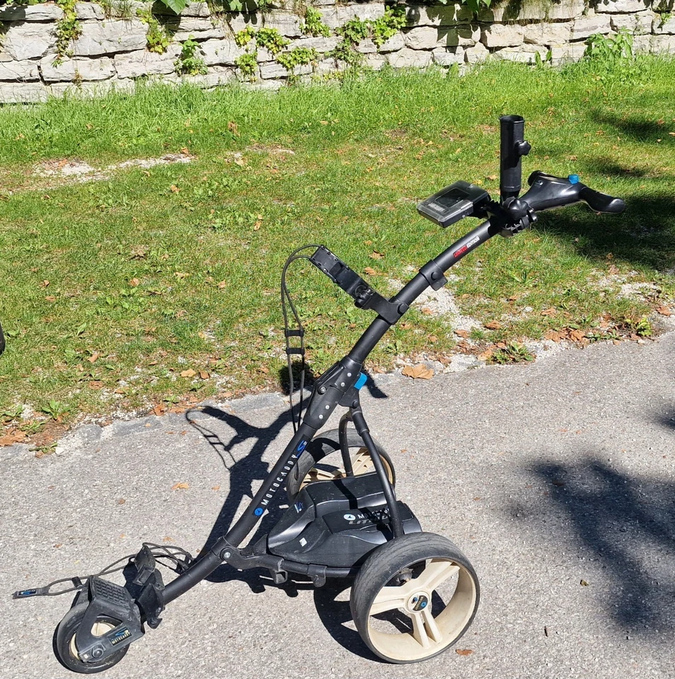 Motocaddy Elektrischer Golfcaddy
