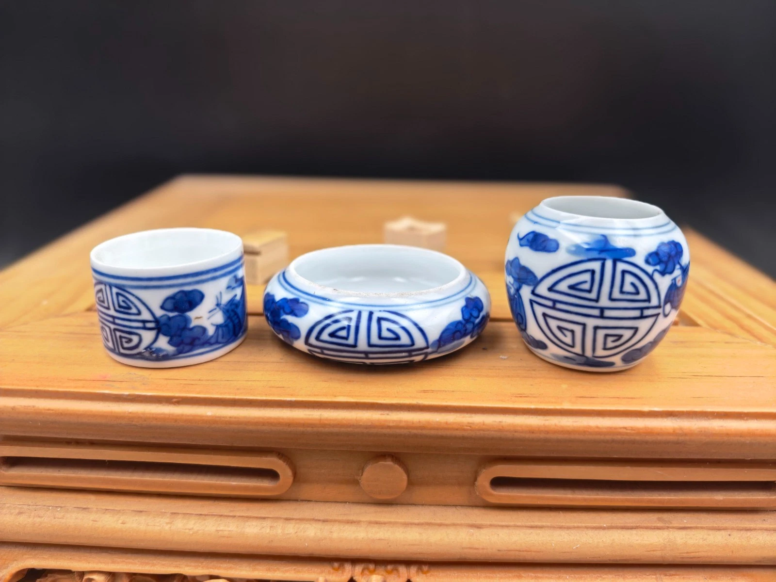 1set 3pcs Asian Bamboo Bird Cage porcelain food cups 70611