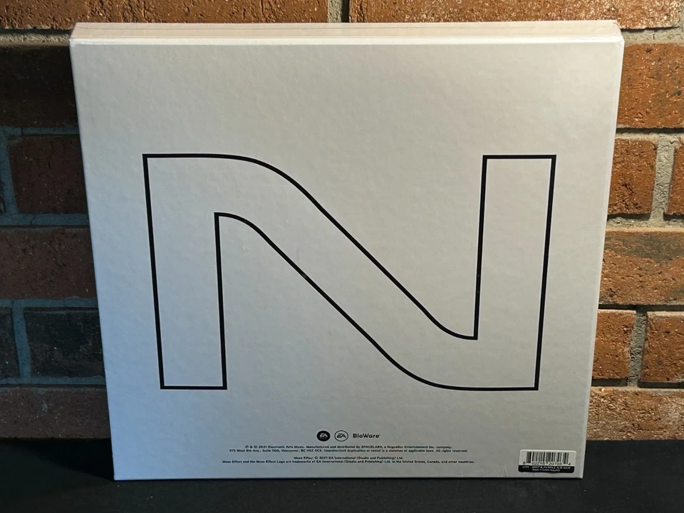 MASS EFFECT TRILOGY - Soundtrack, Limited 4LP COLORED VINYL BOX SET New & Sealed - Image 4 of 4