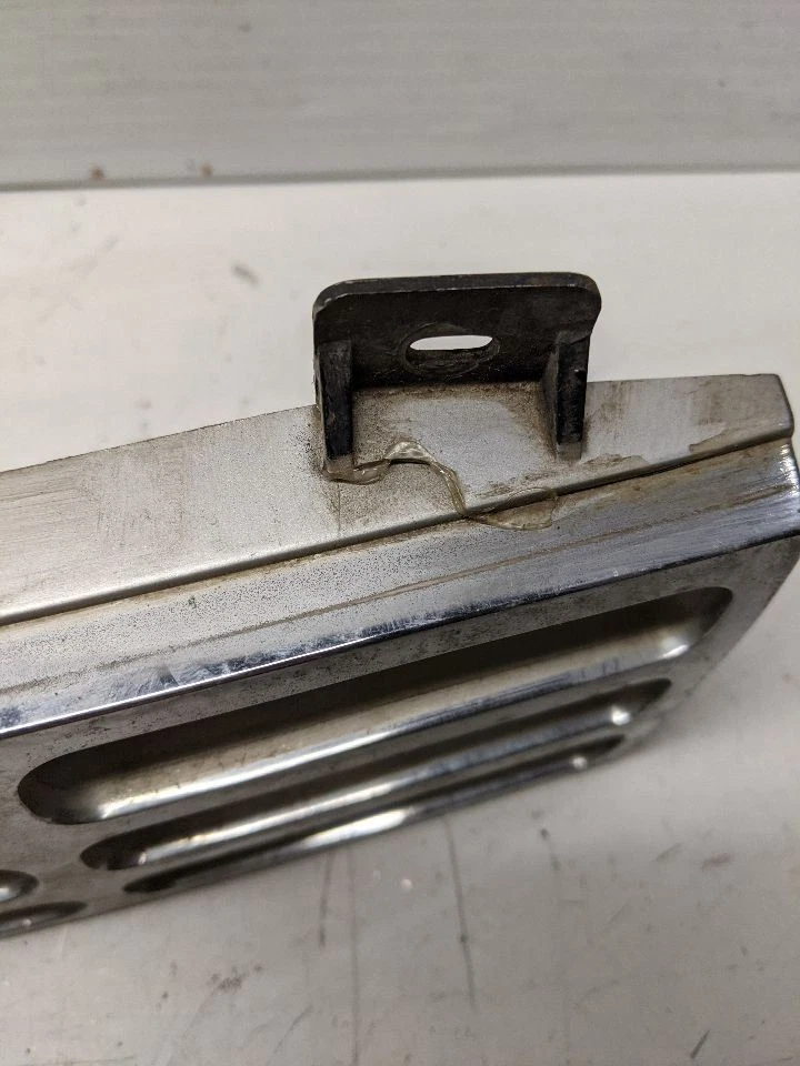 Grille Supreme Fits 92-97 CUTLASS 17408 - Изображение 2 из 4