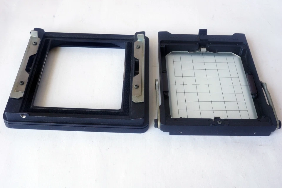 Cambo C206 8x10 to 4x5 Reducing Back with Graflok Back, Ground Glass Barely Used - Image 2 of 4