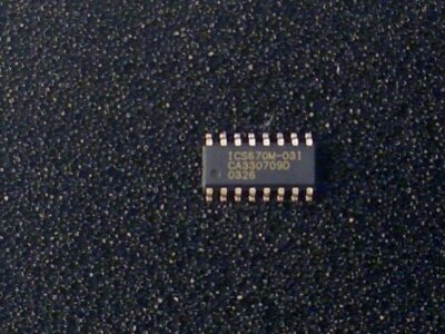 ICS670M-03I  (3pcs) Zero Delay Buffer and Frequency Multiplier 210MHz max