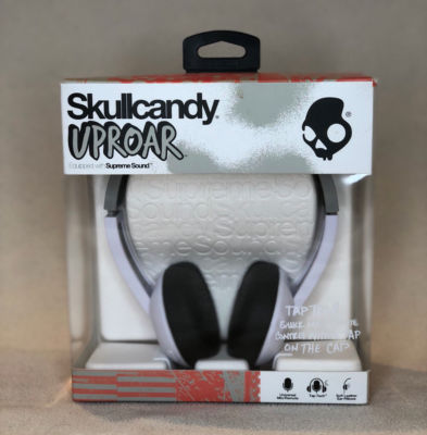 Skullcandy Uproar Supreme Sound Headphones with TapTech Mic, White/Gray - New