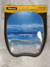 Fellowes Gel Mouse Pad w/Wrist Rest Photo 7 7/8 x 9 1/4 Sandy Beach Microban