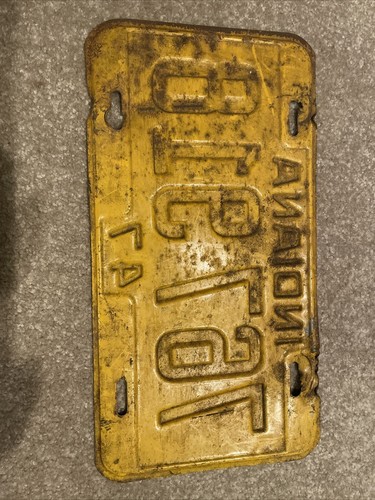 NICE 1947 Indiana License Plate Tag 767 918 - Picture 2 of 2