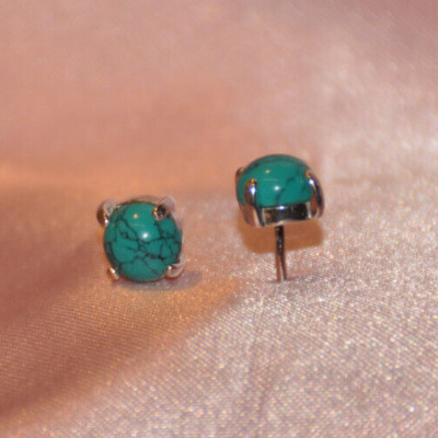 BEAUTIFUL BLUE  ROUND 6MM CABOCHON TURQUOISE   1.50CTW STERLING SILVER STUDS
