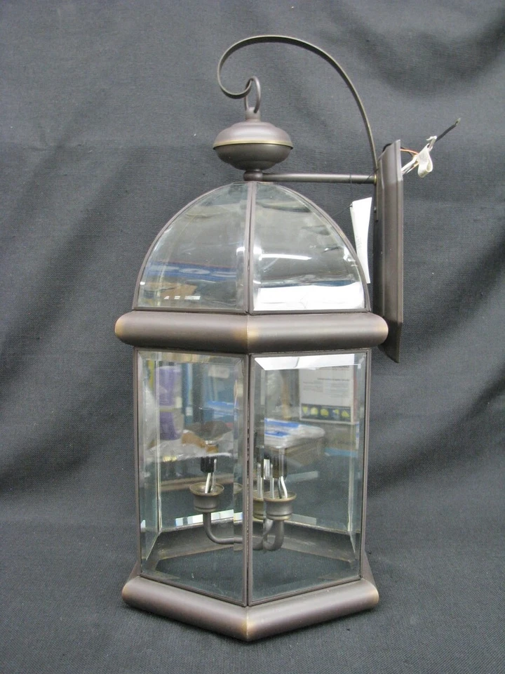 Nuevo 24" Quoizel 6 Caras Vidrio Linterna Pared Candelabro 3 Luces; Medici Bronce Foto 3 de 4