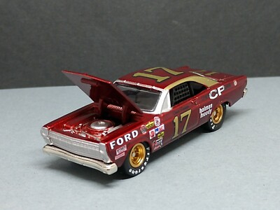 Nascar Legends David Pearson Holman & Moody 1967 Ford Fairlane #17