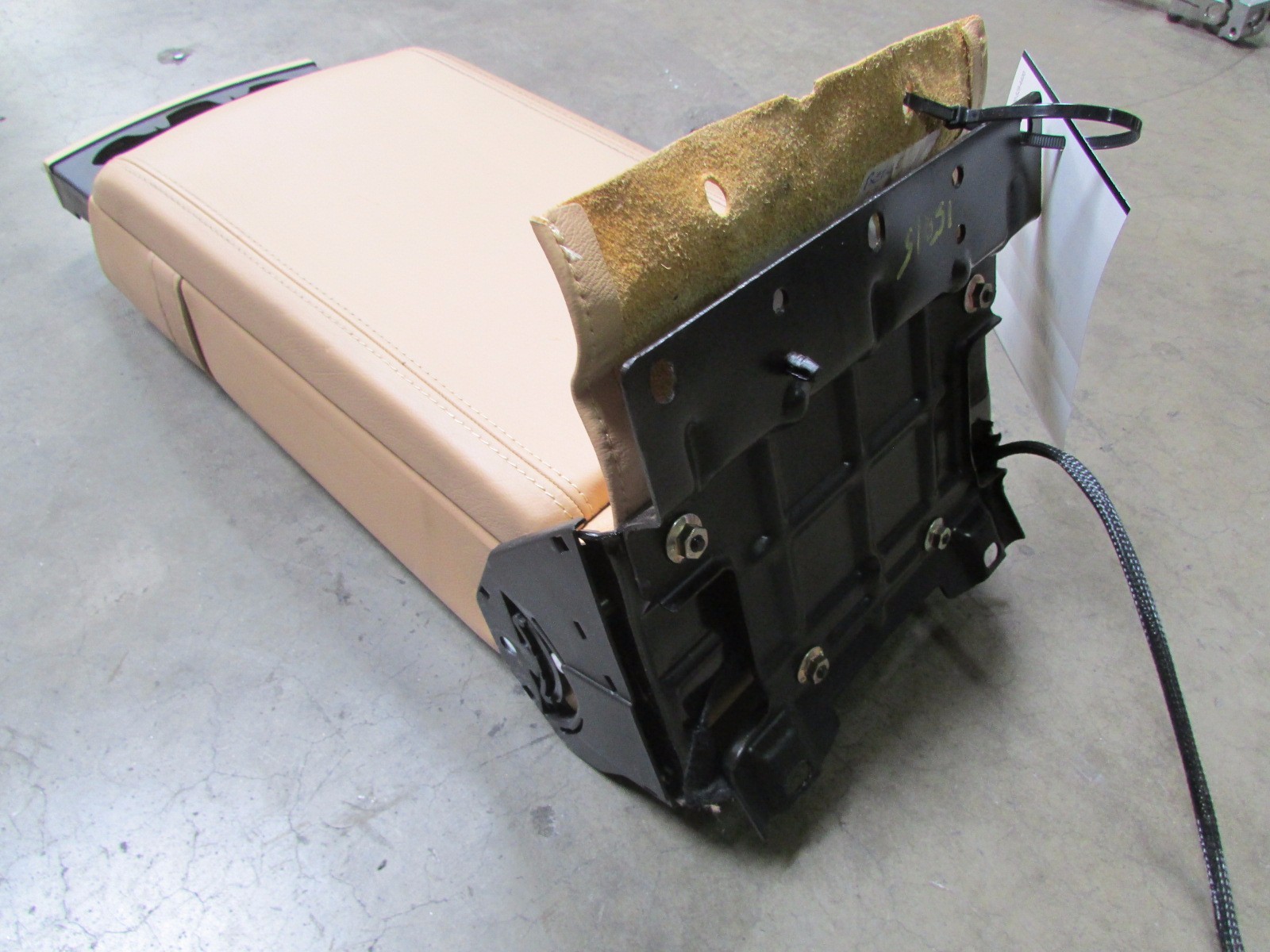 Maserati Quattroporte, Rear Seat Center Arm Rest Console, Beige, Used, 981422105