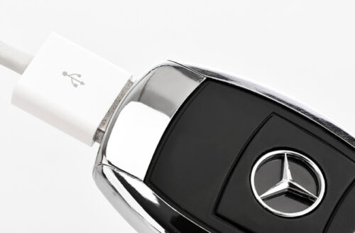 Mercedes-Benz Handyladegerät Ladestecker Ladekabel USB Power Charger Schlüssel - Picture 2 of 6