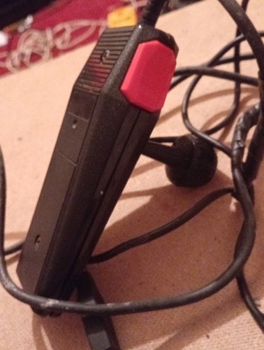 CLASSIC ATARI JOYSTCK/GOT RED SIDE BUTTS/2600/7800. H CNTROL 9 P PLUG RESTORABLE - Picture 2 of 6